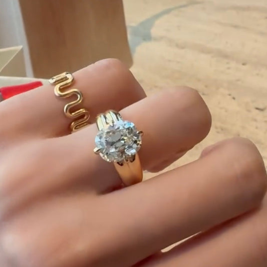 2.40 CT Dazzling Moissanite Old Mine Cushion Cut Diamond Solitaire Ring For Wedding