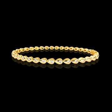 1.02 TCW Luxurious Bracelet Adorned with Sparkling Lab Grown Round Diamonds Set in Sculpted Links By Ivevar