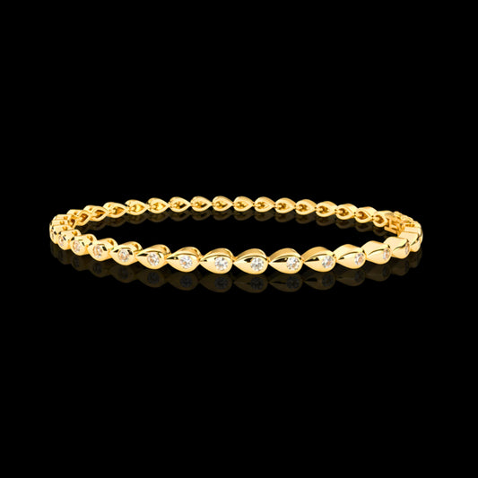 1.02 TCW Luxurious Bracelet Adorned with Sparkling Lab Grown Round Diamonds Set in Sculpted Links By Ivevar