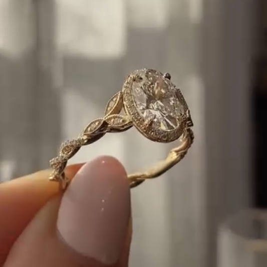 Vintage Milgrain Halo Oval Cut Moissanite Wedding Ring - view 3